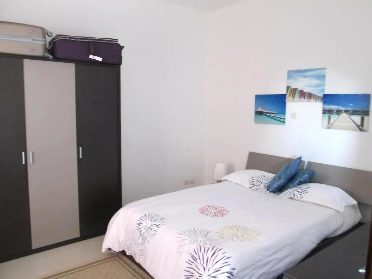 New Apartment, Furnished, All Comforts Dakar